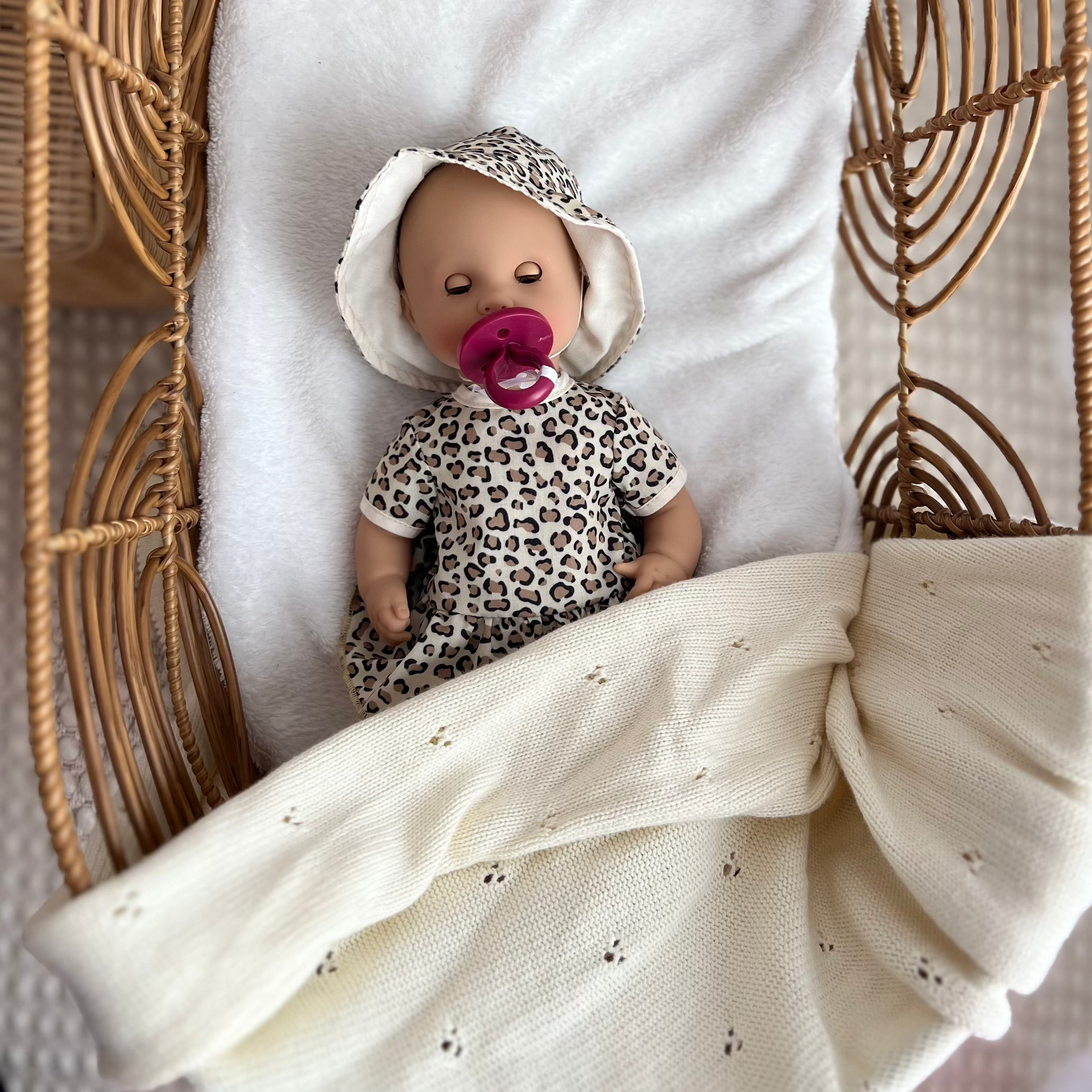 Götz Bath Baby Doll - Sleepy Aquini Baby - Cats